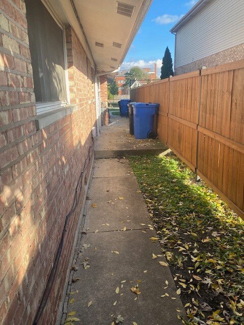 Back of unit - 11200 S Hale Ave