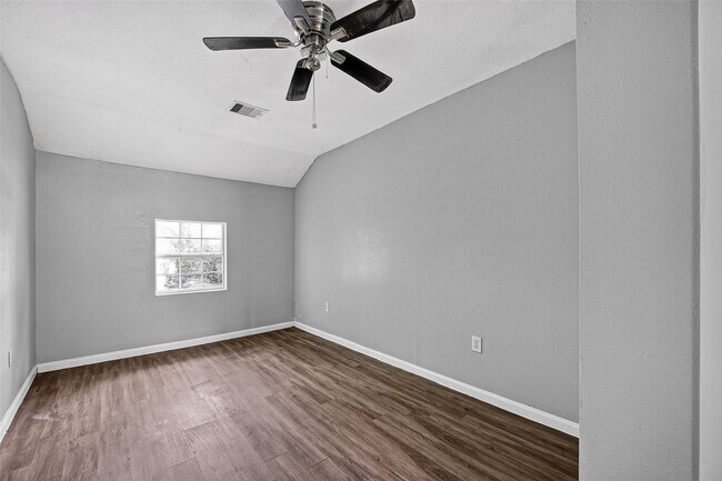 Building Photo - 4118 Sunflower St
