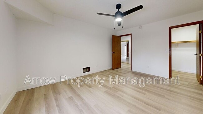 Building Photo - 203 E Arbor Ave