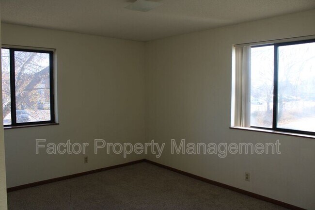 Building Photo - 1516 Warren St