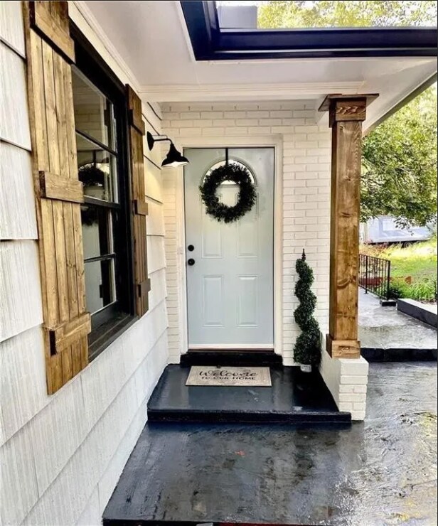 Building Photo - 12 Moore St