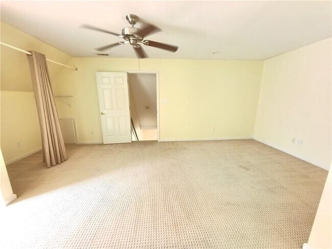 Building Photo - 4009 Treemont Ln