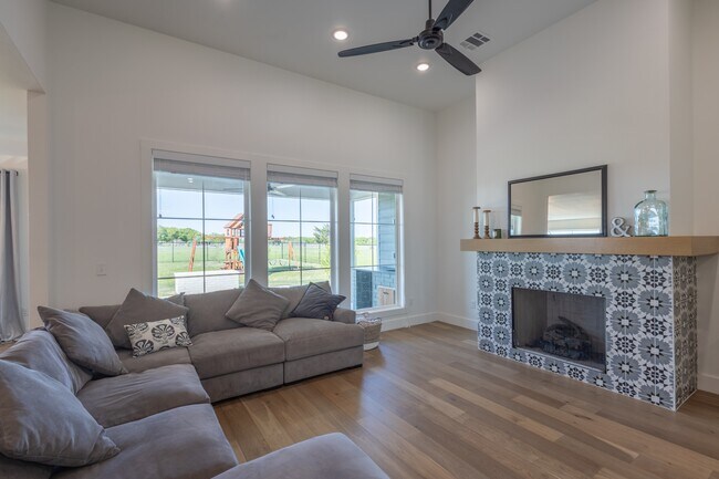 Building Photo - 4324 Cedar Creek Rd