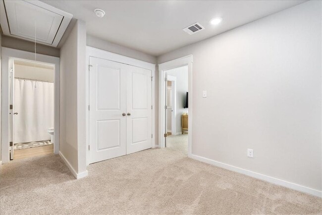 Building Photo - 17103 Crane Fly Dr