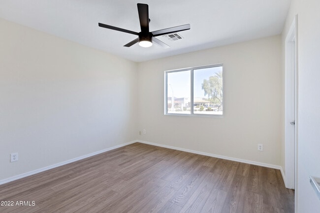 Building Photo - 5976 W Audrey Ln