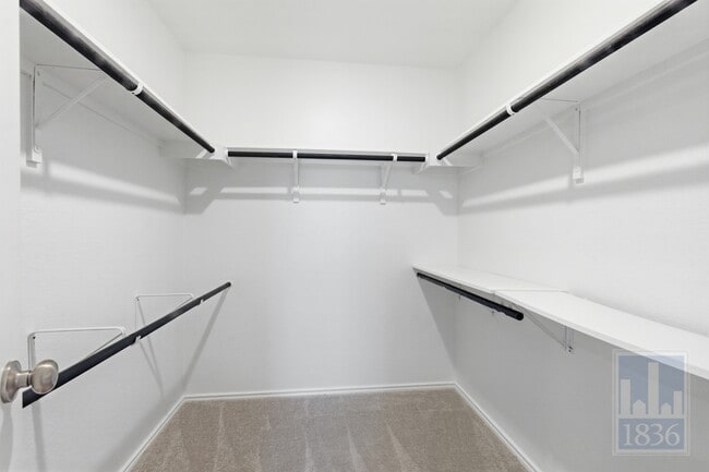 Building Photo - 2213 Cyclone Dr