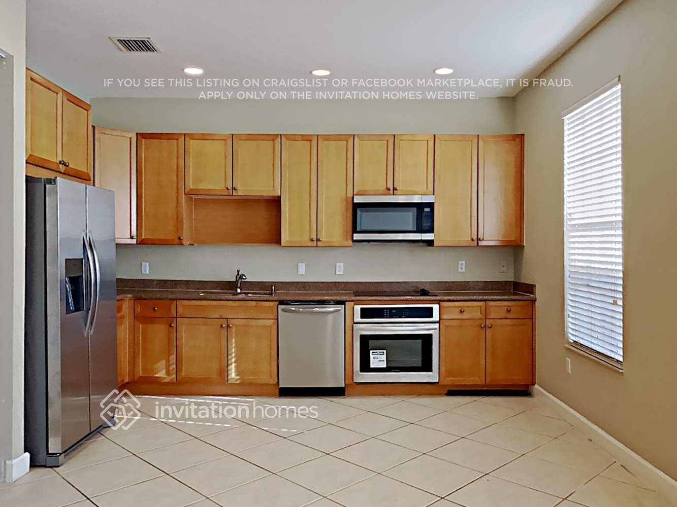 Building Photo - 4432 Arabian Way