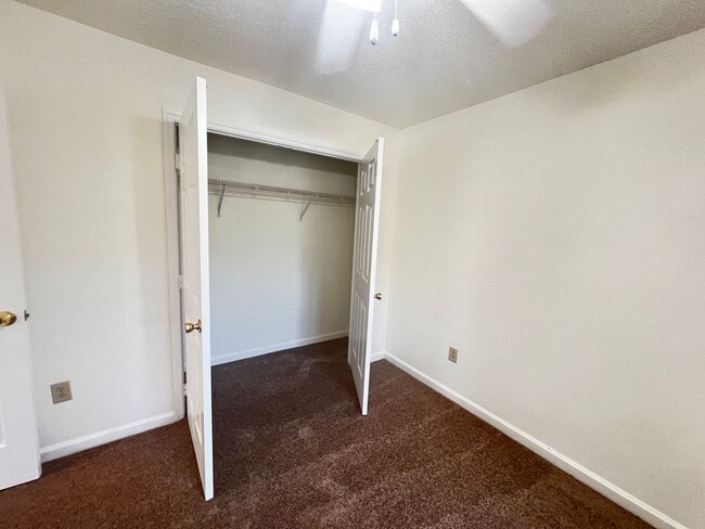 Building Photo - Now Available, Two Bedroom Condo at Club Villas in Little River. Community Pool!