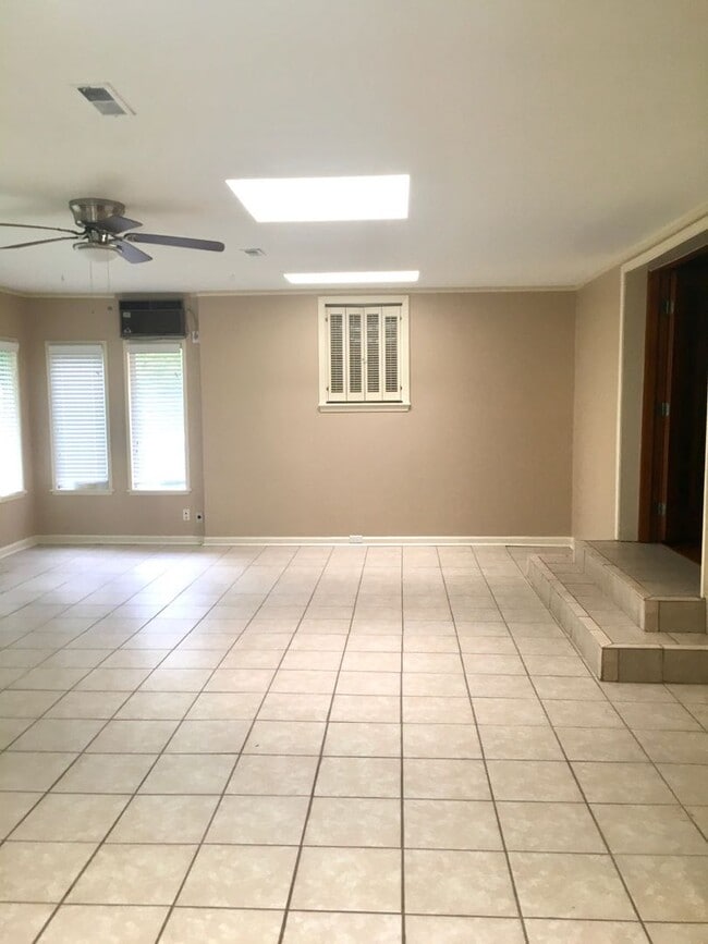 Building Photo - Your Winter Retreat