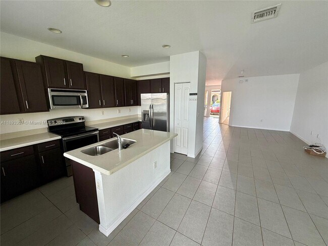 Building Photo - 1075 NW 33rd Manor