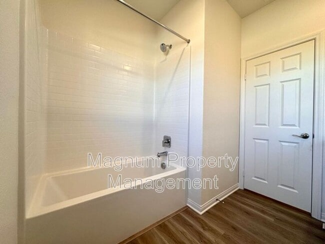 Building Photo - 22691 Hilltopper Wy