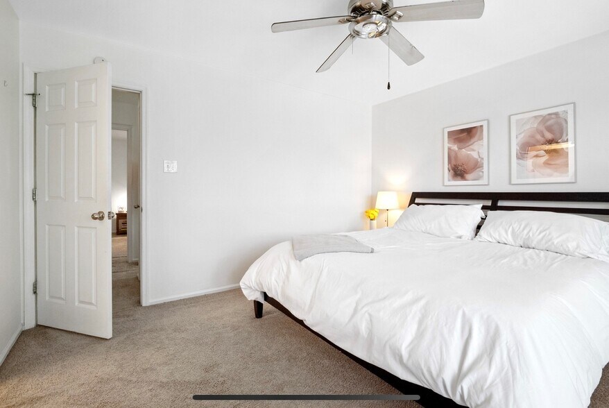 Building Photo - 4109 Westminster Pl