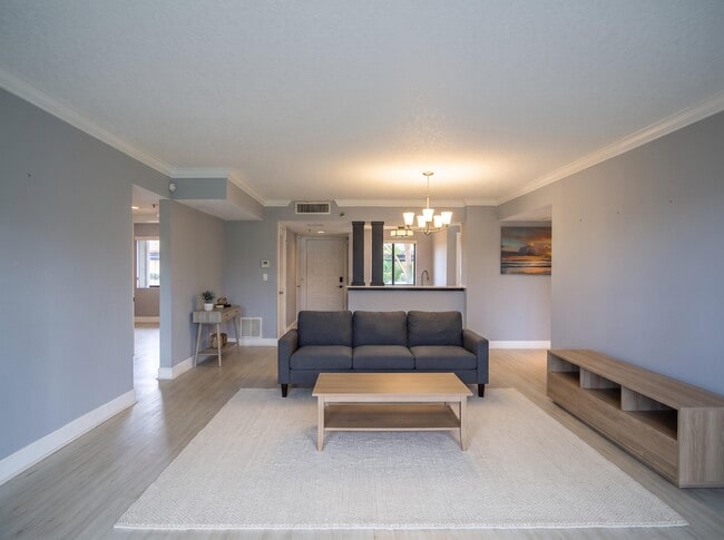 Building Photo - 7370 S Oriole Blvd