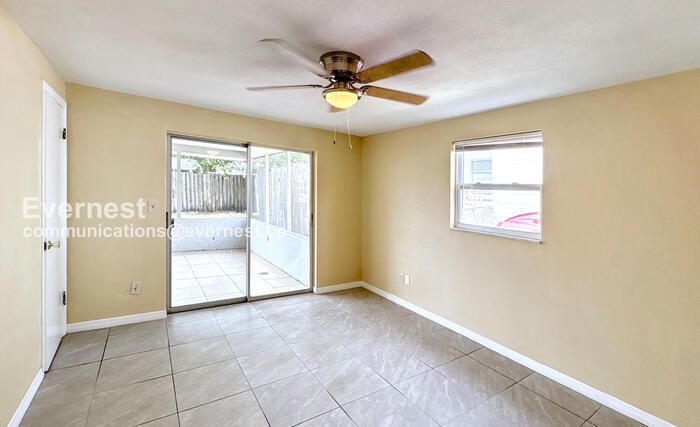 Building Photo - 3313 Ottway Dr