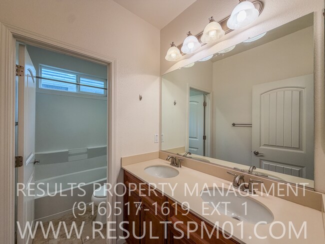 Building Photo - 2165 Camino Real Way