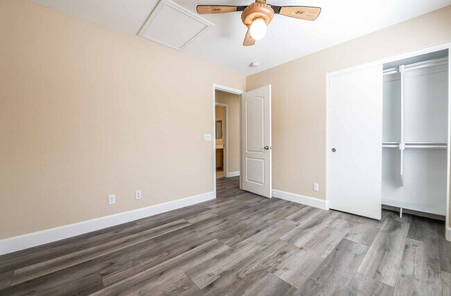 Building Photo - Stunning 5 bed home in Summerlin.