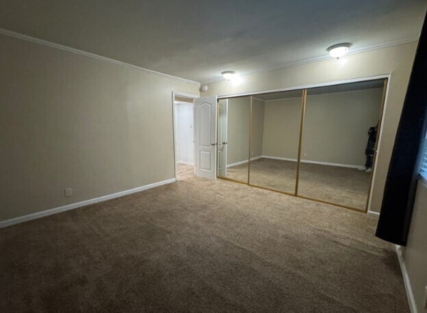 Building Photo - 400 N Acacia Ave