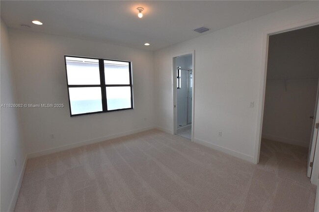 Building Photo - 17064 Teton River Rd