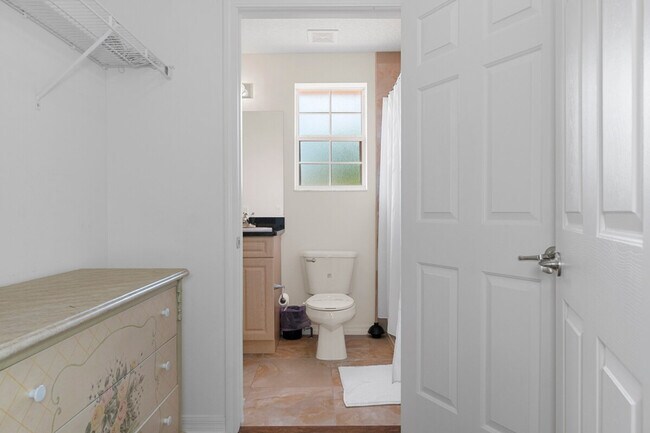 Building Photo - 4780 S Polderland Way