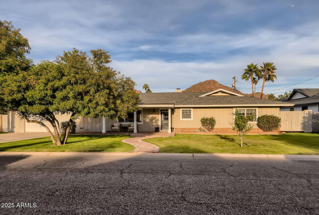 Primary Photo - 4542 E Calle Ventura