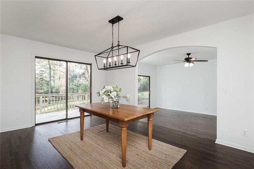 Building Photo - 5090 Heather Rd SE