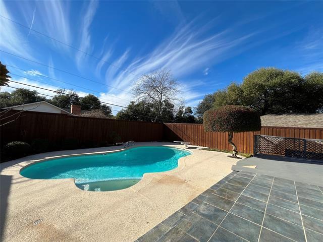 Building Photo - 6646 Hillwood Ln