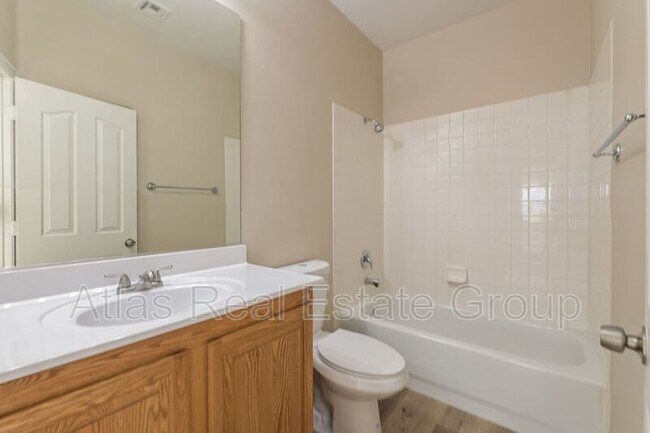 Building Photo - 10326 Cherry Brook St