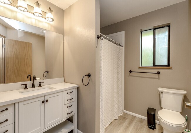 Building Photo - 3223 S 372nd St