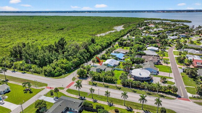 Building Photo - 2025 Jimmy Buffett Mem Hwy