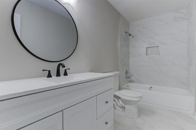 Building Photo - 8952 Vorlich Cove