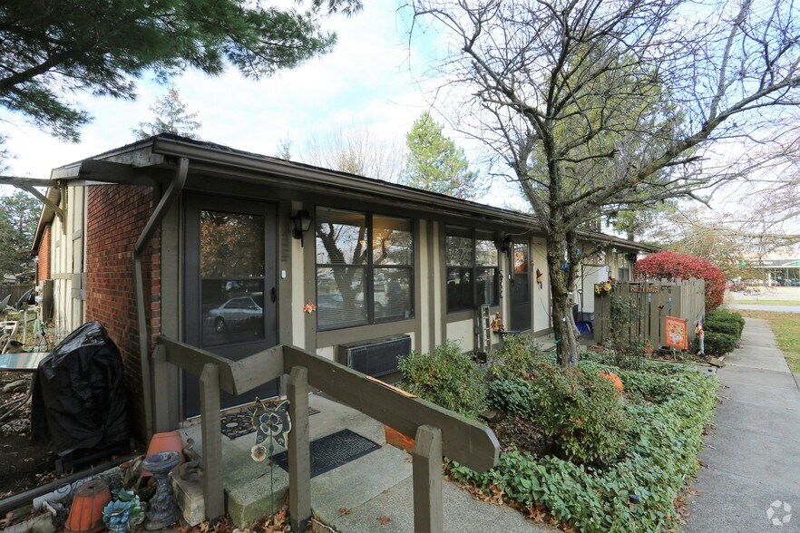 Valleyfield Apartments 19955 Rockside Rd Bedford OH 44146 Apartment