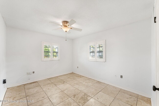 Building Photo - 2645 Driftwood Dr
