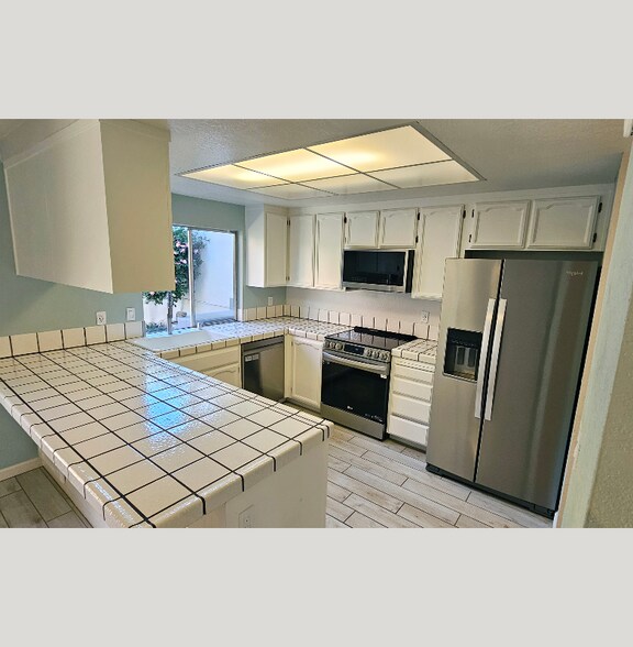 Building Photo - 675 Auburn Way