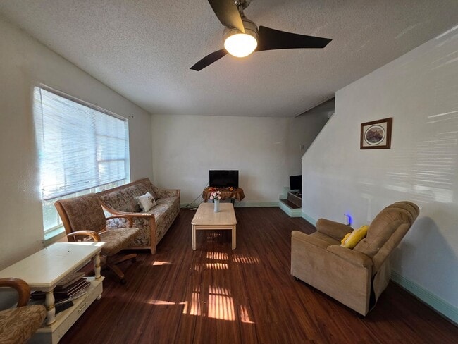 Building Photo - 2721 N M St