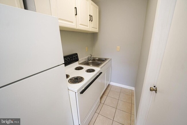 Building Photo - 30514 Dr William P. Hytche Blvd