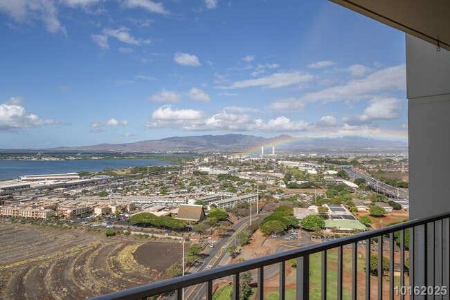 Building Photo - 2 Bed 2 Bath 2 Parking IN PEARL CITY