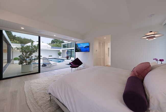 Building Photo - 1988 Inverness Ln