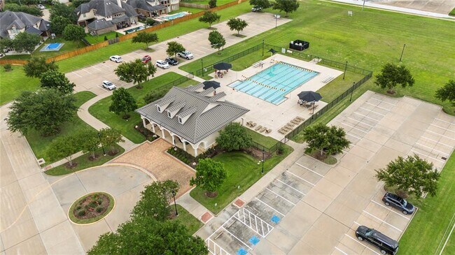 Building Photo - 27906 Colonial Point Dr