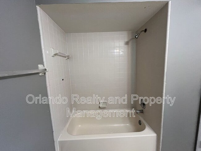 Building Photo - 1102 Dees Dr