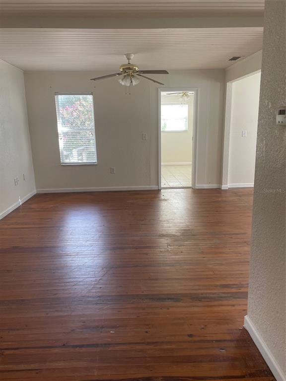Building Photo - 311 Lakedale Dr