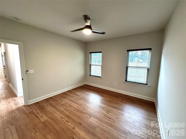 Building Photo - 521 N Linwood Ave