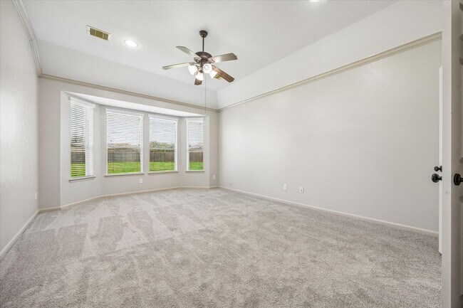 Building Photo - 6302 Pepper Hollow Ln