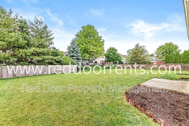 Building Photo - 10051 Long Meadow Dr