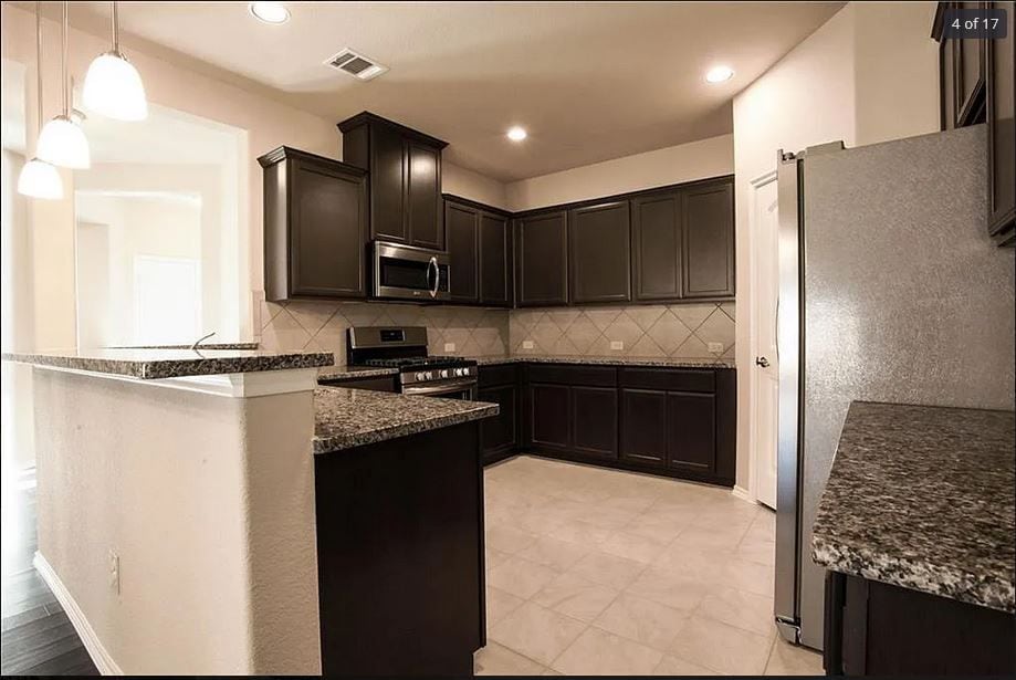 Building Photo - 616 Crowell Dr