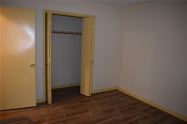 Building Photo - 475 Holly Ridge Dr NW