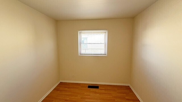 Building Photo - 3665 Ashway Dr