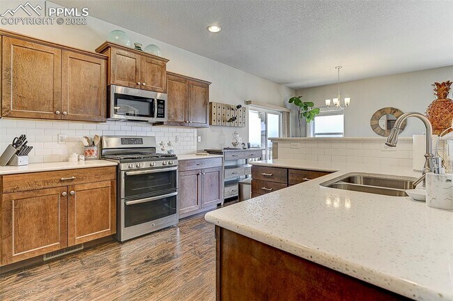 Building Photo - 5 BED, 3 BATH, 3 CAR!! Amazing location in Monument, INCREDIBLE views!