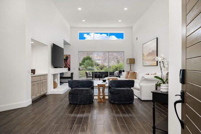 Building Photo - 56765 Merion