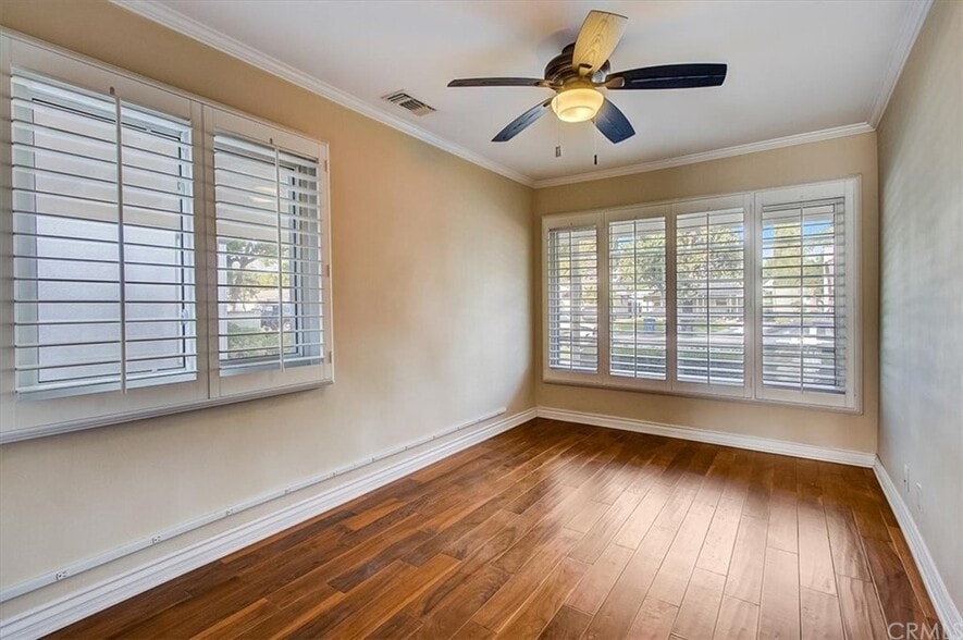 https://my.matterport.com/show/?m=jzeRU6tT8Ln - 1331 N Lincoln St
