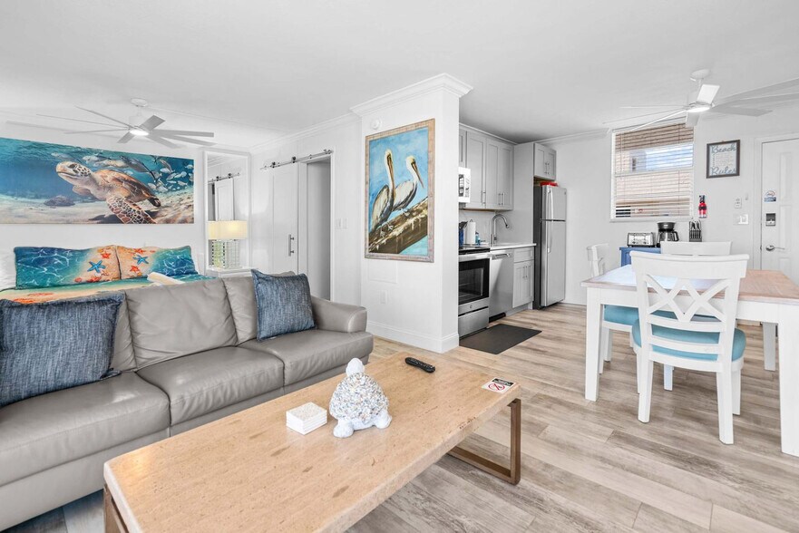 Primary Photo - 5800 Bonita Beach Rd SW